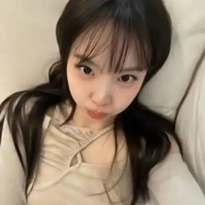 梁霜文